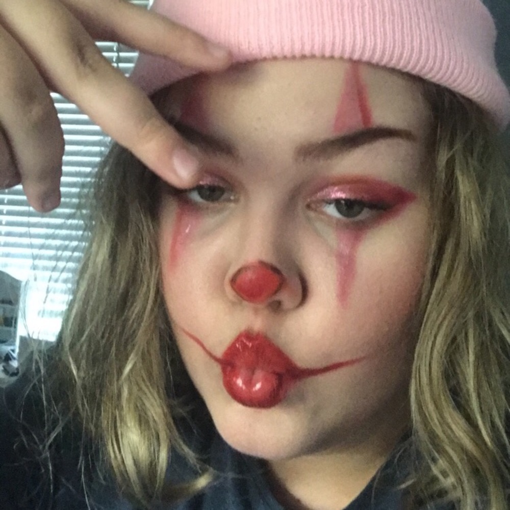 Meet your Posher, Lily